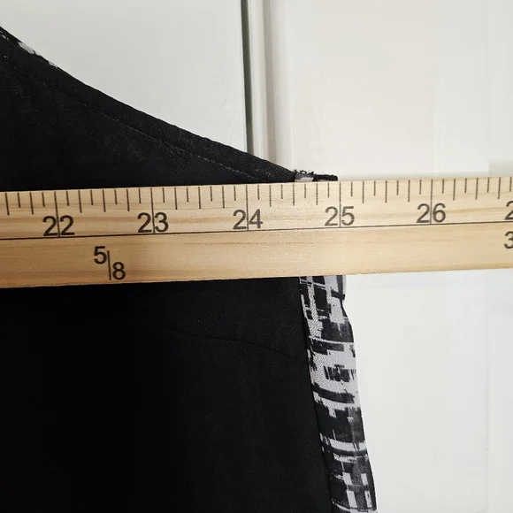 Torrid 2X Abstract Keyhole Layered Tank Blouse Plus Size Flowy Top - Picture 8 of 12